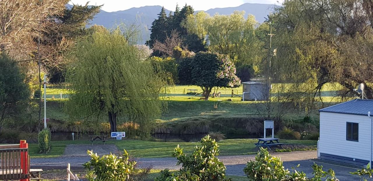 Spring Creek Holiday Park Hotel Blenheim Exterior photo